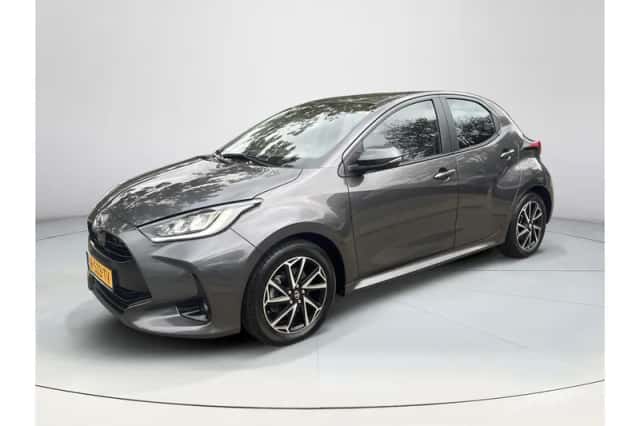 Toyota Yaris (2022) thumbnail 1
