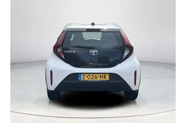 Toyota Aygo X (2024) thumbnail 3