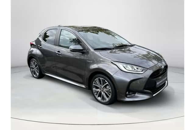 Toyota Yaris (2021) thumbnail 5