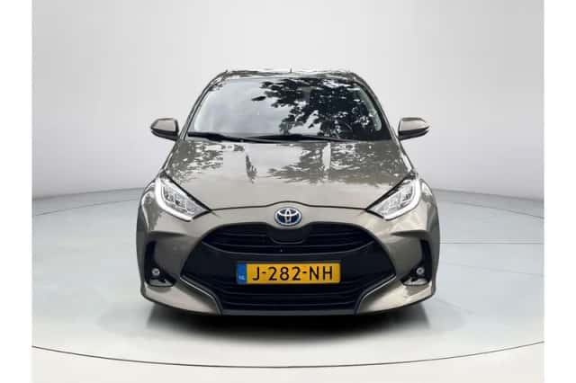 Toyota Yaris (2020) thumbnail 5
