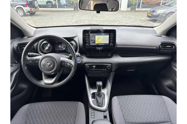 Toyota Yaris (2020) thumbnail 6