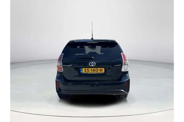 Toyota Prius (2019) thumbnail 4