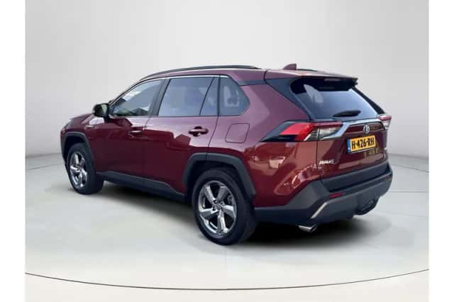 Toyota RAV4 (2020) thumbnail 3