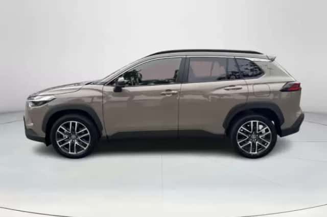 Toyota Corolla Cross (2026) thumbnail 2