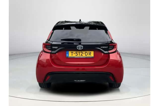 Toyota Yaris (2023) thumbnail 5