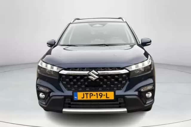 Suzuki S-Cross (2026) thumbnail 4