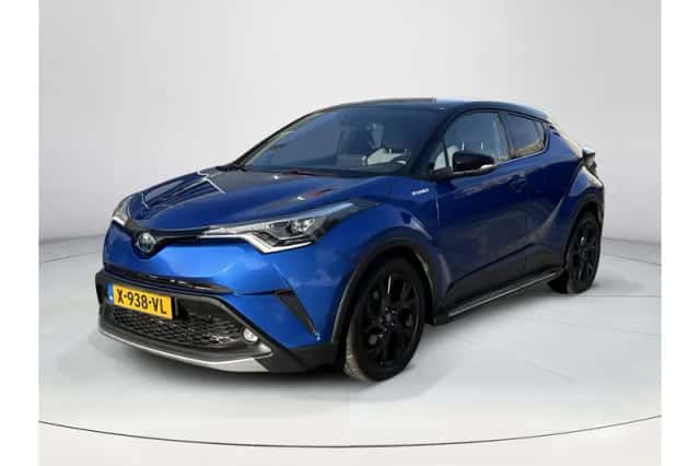 Toyota C-HR (2019) thumbnail 1