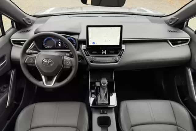 Toyota Corolla Cross (2026) thumbnail 6