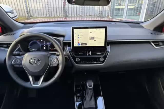 Toyota Corolla Cross (2026) thumbnail 6
