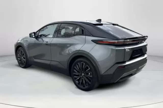 Toyota C-HR+ (2026) thumbnail 3