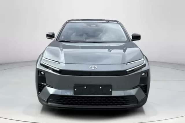 Toyota C-HR+ (2026) thumbnail 4