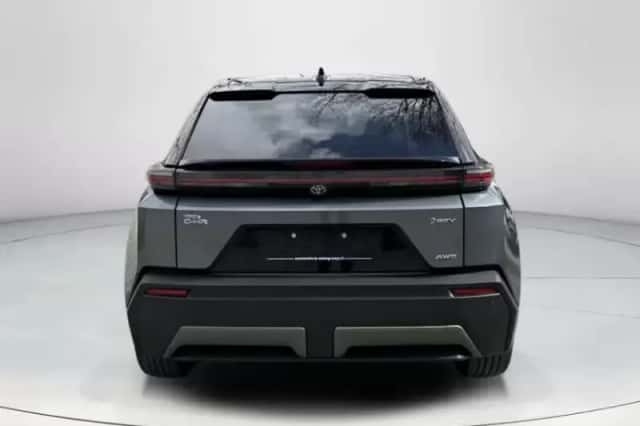 Toyota C-HR+ (2026) thumbnail 5