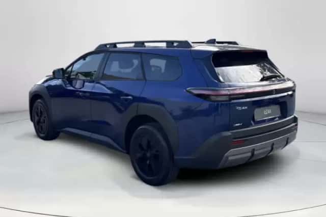 Toyota bZ4X (2026) thumbnail 3