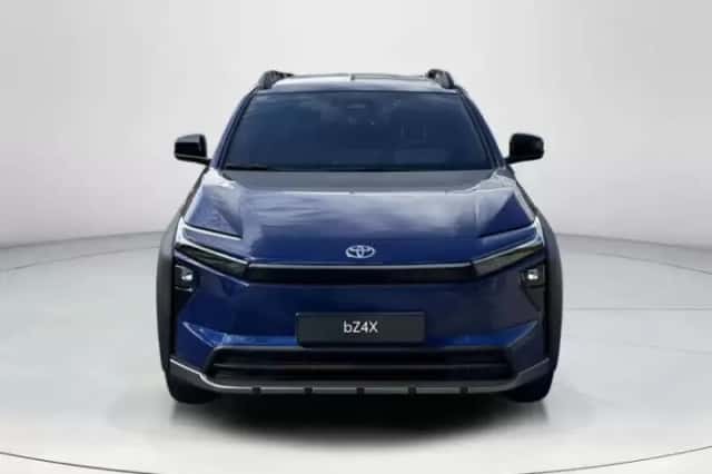 Toyota bZ4X (2026) thumbnail 5