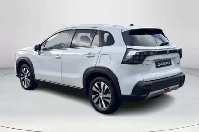Suzuki S-Cross (2026) thumbnail 3