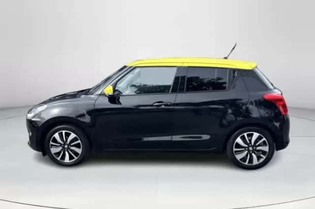 Suzuki Swift (2018) thumbnail 2
