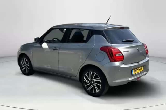 Suzuki Swift (2023) thumbnail 3