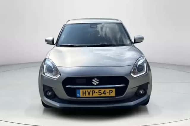 Suzuki Swift (2023) thumbnail 5