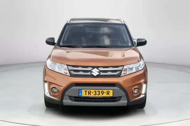 Suzuki Vitara (2017) thumbnail 5
