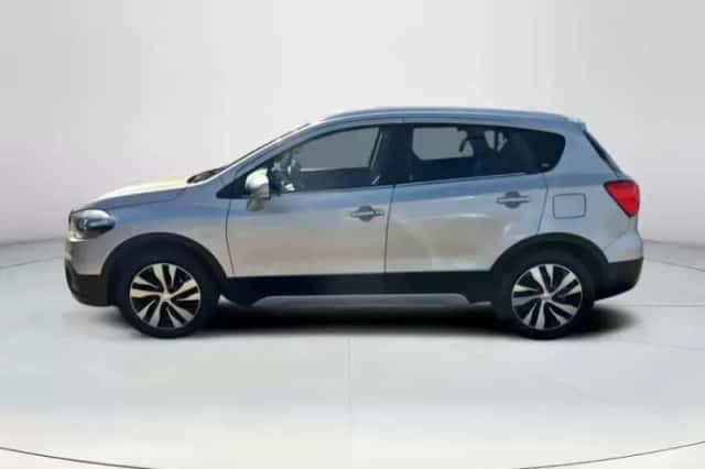 Suzuki S-Cross (2017) thumbnail 2