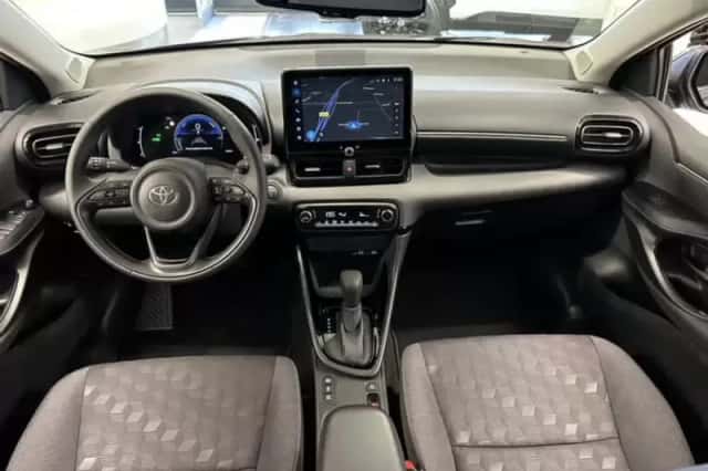 Toyota Yaris (2025) thumbnail 5