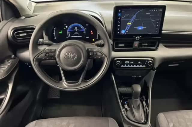 Toyota Yaris (2025) thumbnail 6