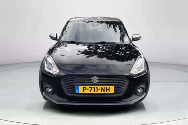 Suzuki Swift (2017) thumbnail 4