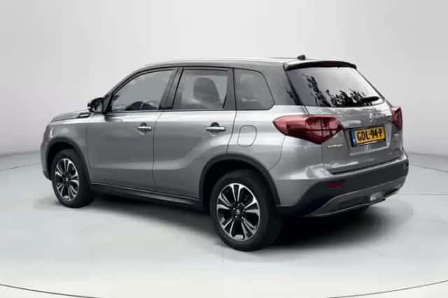 Suzuki Vitara (2024) thumbnail 3