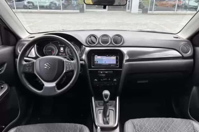 Suzuki Vitara (2024) thumbnail 6