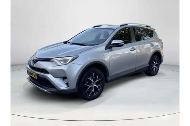Toyota RAV4 (2017) thumbnail 1