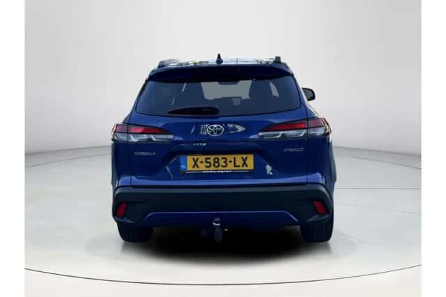 Toyota Corolla Cross (2023) thumbnail 4