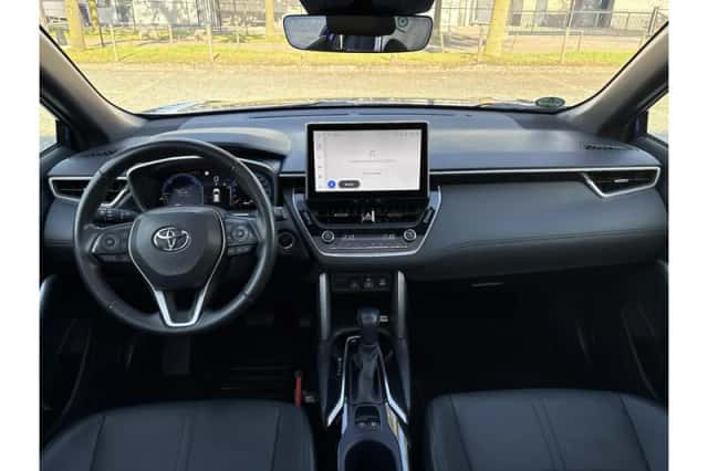 Toyota Corolla Cross (2023) thumbnail 6