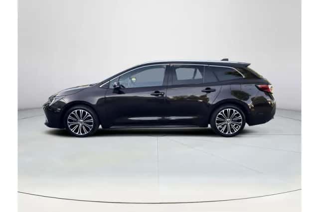 Toyota Corolla (2023) thumbnail 2