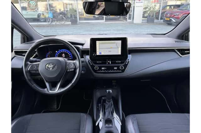 Toyota Corolla (2023) thumbnail 6
