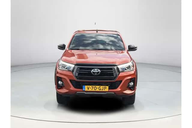 Toyota Hilux (2019) thumbnail 5