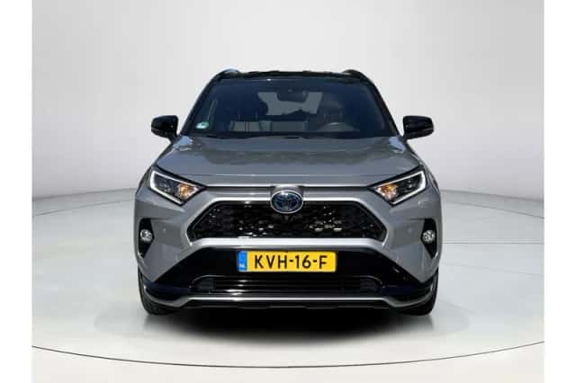 Toyota RAV4 (2022) thumbnail 5
