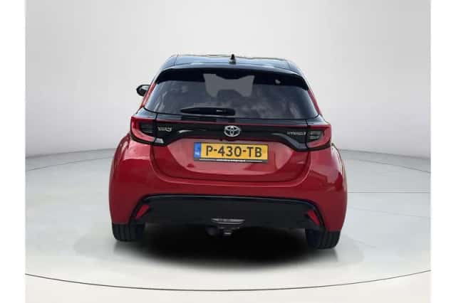 Toyota Yaris (2022) thumbnail 4