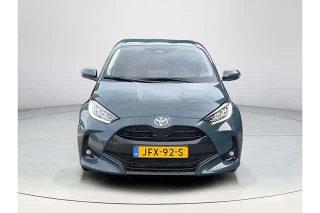 Toyota Yaris (2025) thumbnail 4
