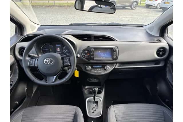 Toyota Yaris (2019) thumbnail 6