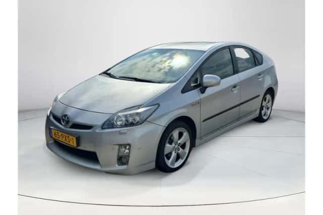 Toyota Prius (2011) thumbnail 1