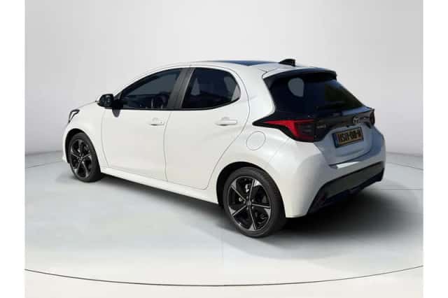 Toyota Yaris (2025) thumbnail 3