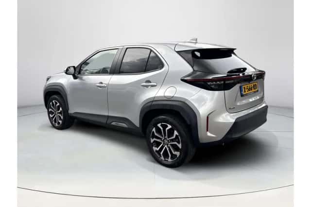 Toyota Yaris Cross (2021) thumbnail 3