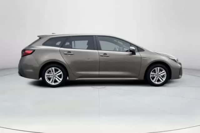 Suzuki Swace (2025) thumbnail 6