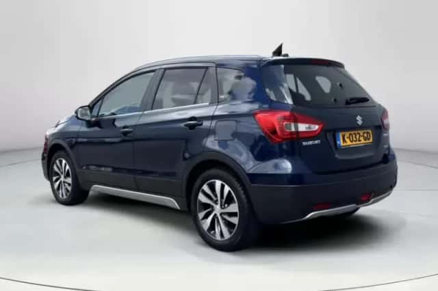 Suzuki S-Cross (2020) thumbnail 3