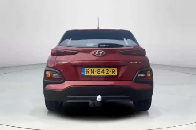 Hyundai Kona (2018) thumbnail 4