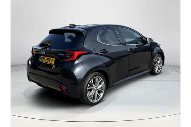 Toyota Yaris (2023) thumbnail 5