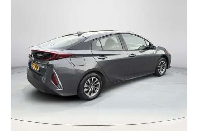 Toyota Prius (2019) thumbnail 5