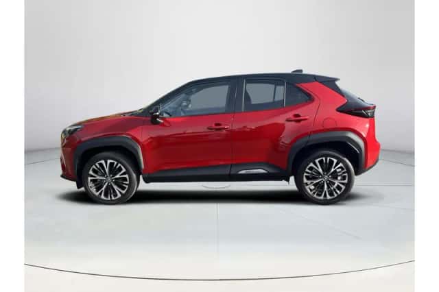 Toyota Yaris Cross (2022) thumbnail 2