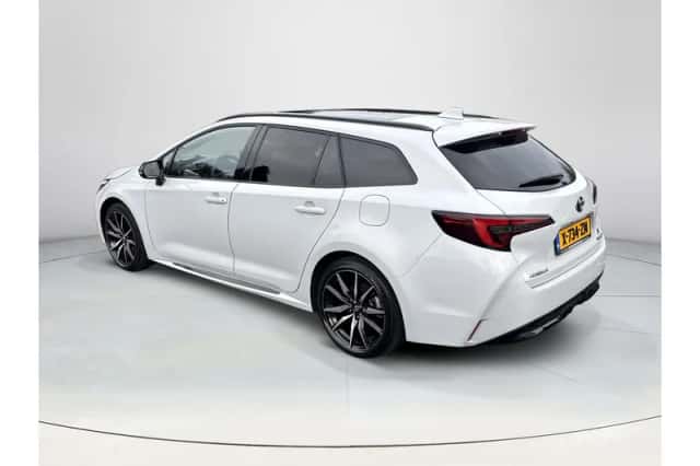 Toyota Corolla (2024) thumbnail 4