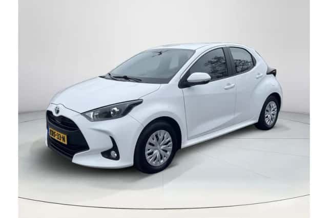 Toyota Yaris (2022) thumbnail 1